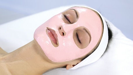 Hydra Medic Facial: The Ultimate Solution for Acne-Prone Skin